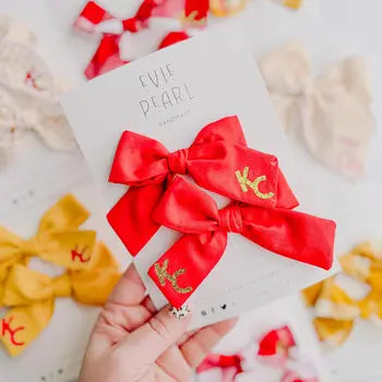 Red Kc Medium Pinwheel Pigtail Set