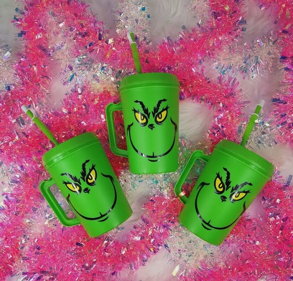 Grinch Mega Cup