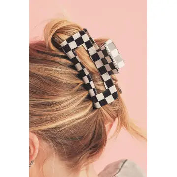 Black and White Checkered Claw Clip